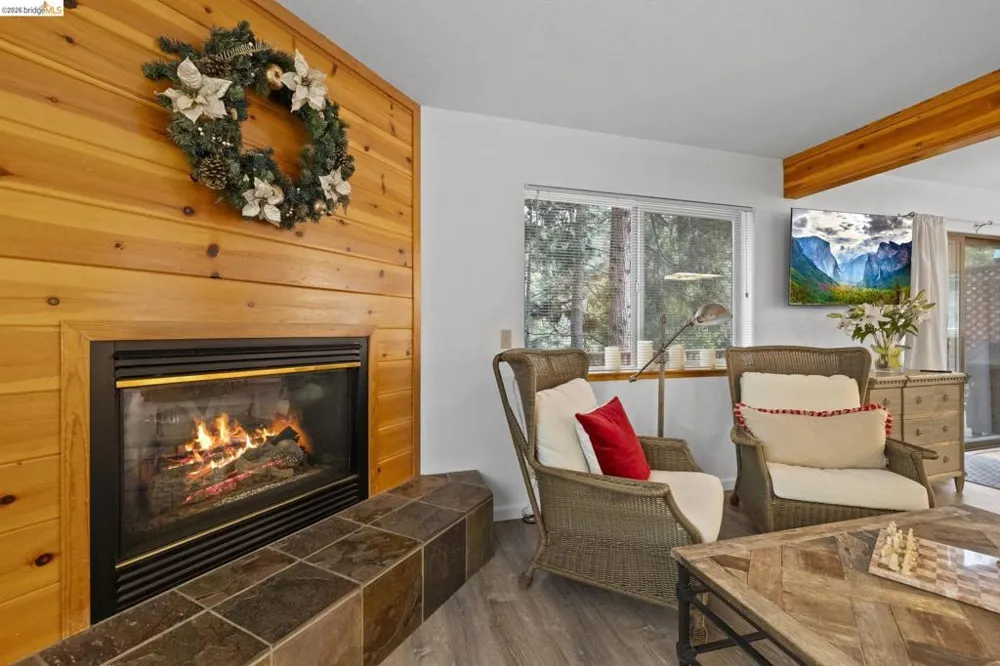 28515 S Stan Ct Strawberry, CA 95375