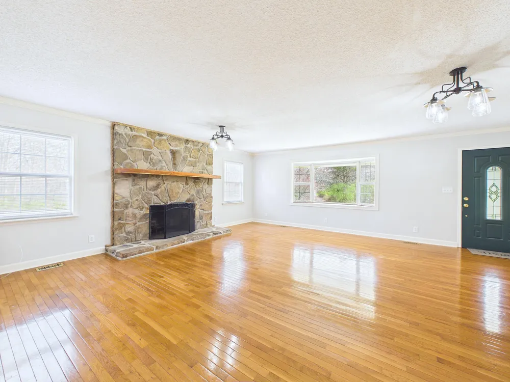 228 County Road 326 Sweetwater, TN 37874