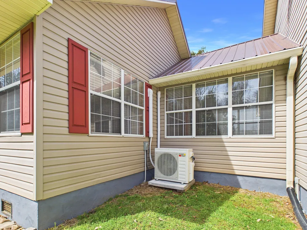 228 County Road 326 Sweetwater, TN 37874