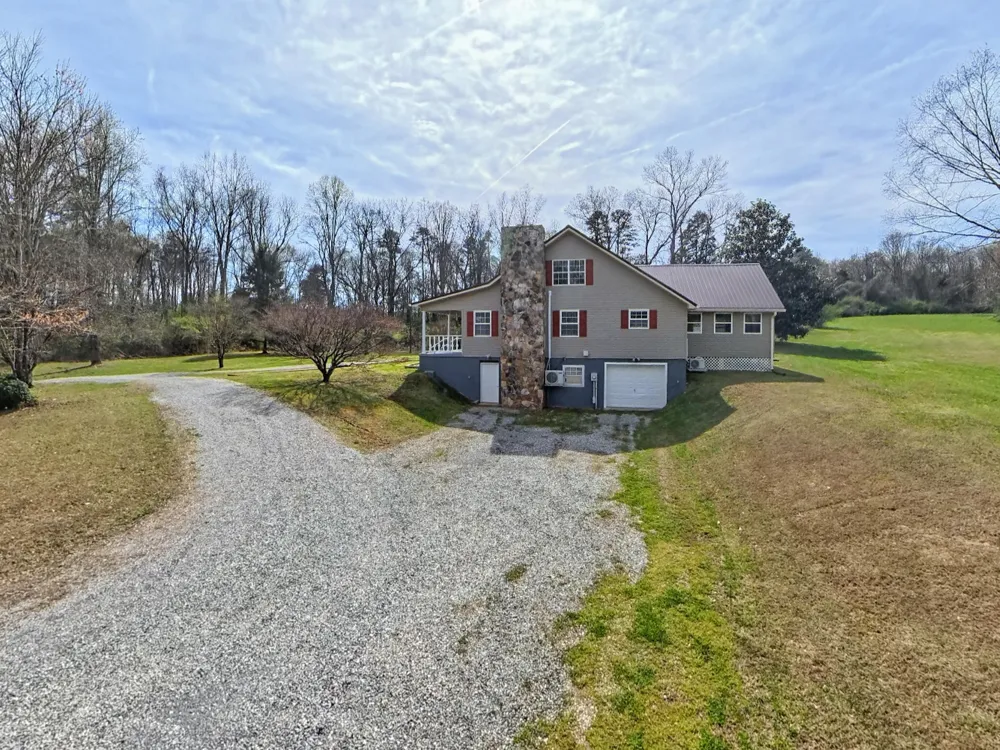 228 County Road 326 Sweetwater, TN 37874