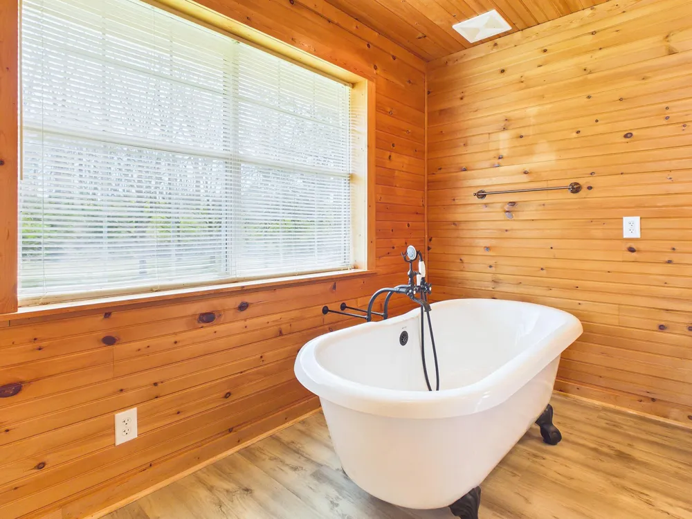 228 County Road 326 Sweetwater, TN 37874