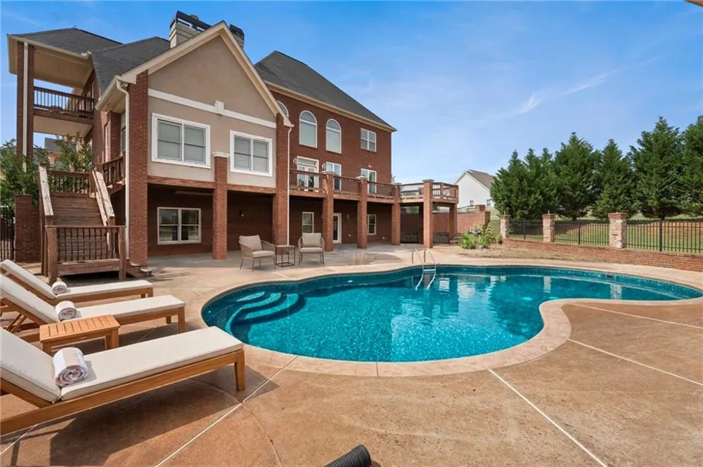 345 River Cove Meadows Social Circle, GA 30025
