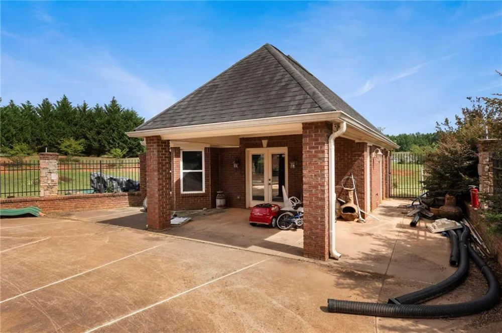 345 River Cove Meadows Social Circle, GA 30025
