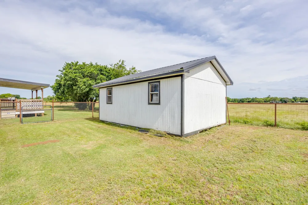 6296 Fm 1195 Mineral Wells, TX 76067