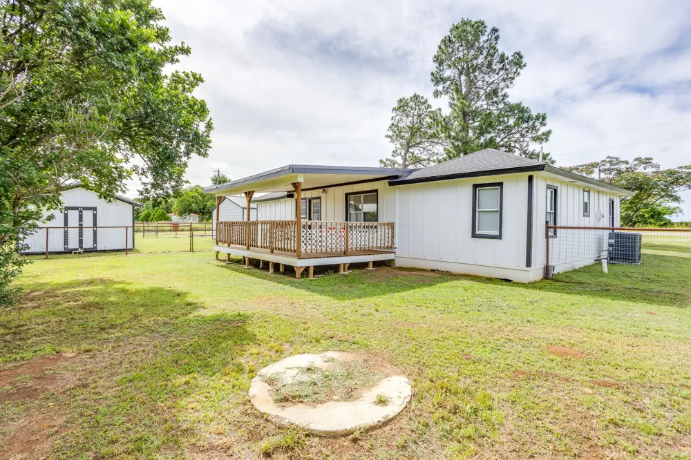 6296 Fm 1195 Mineral Wells, TX 76067