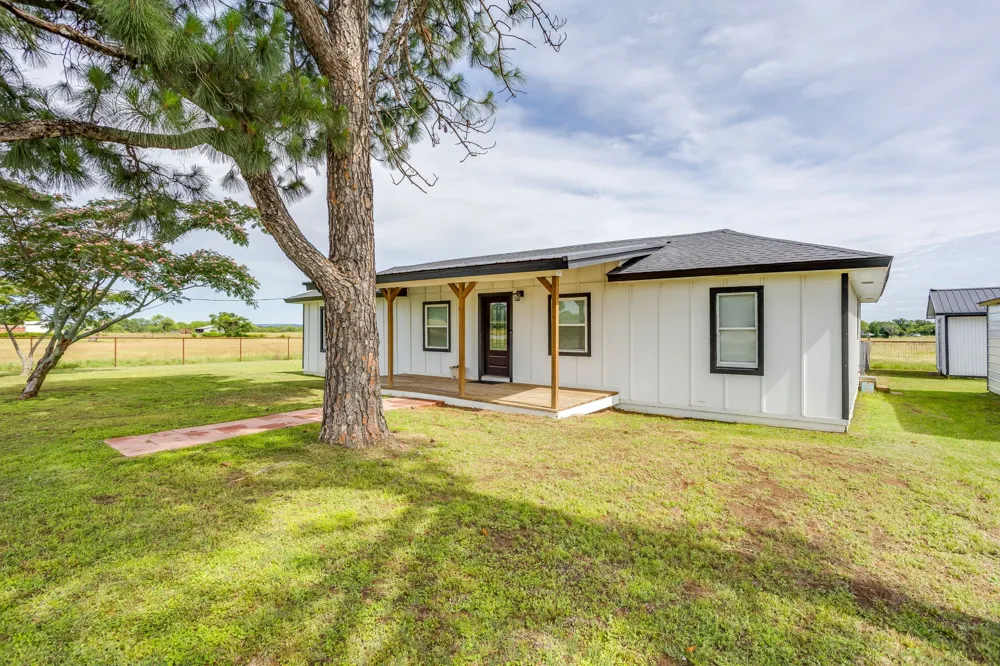 6296 Fm 1195 Mineral Wells, TX 76067
