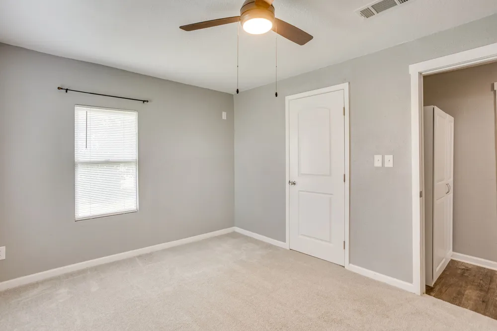 6296 Fm 1195 Mineral Wells, TX 76067