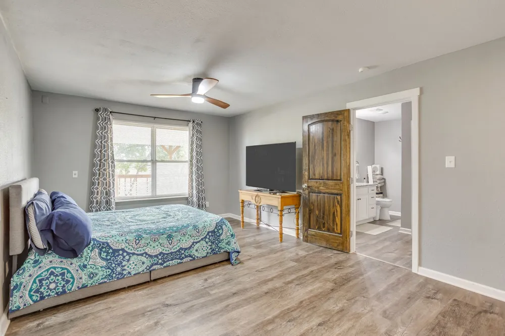 6296 Fm 1195 Mineral Wells, TX 76067