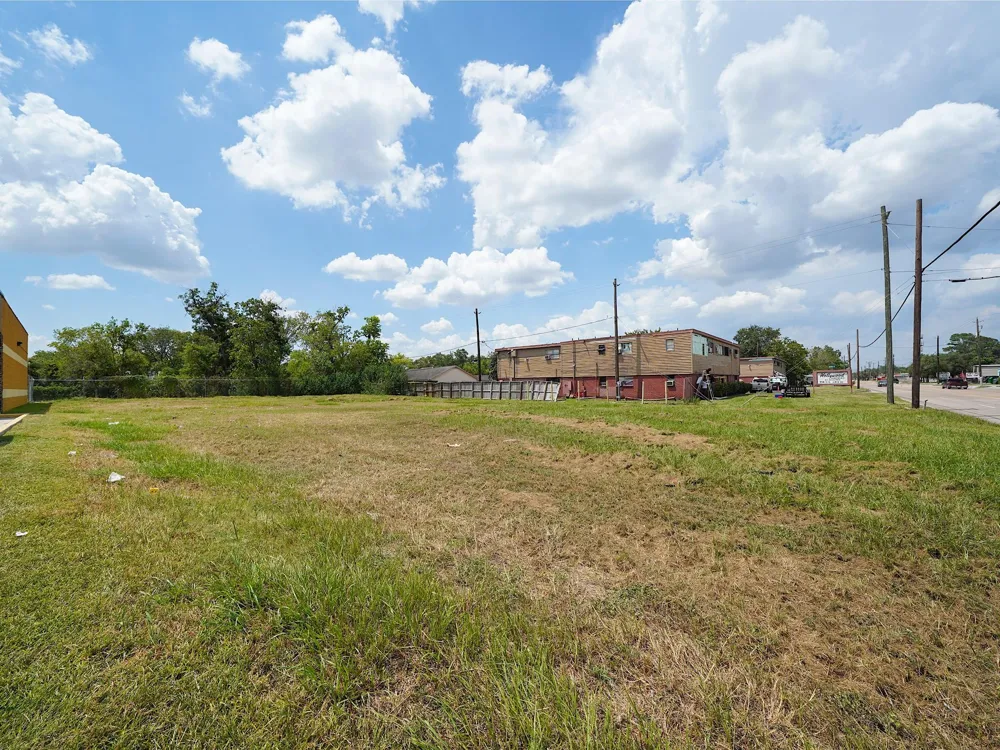 2810 Preston Ave Drive Pasadena, TX 77502