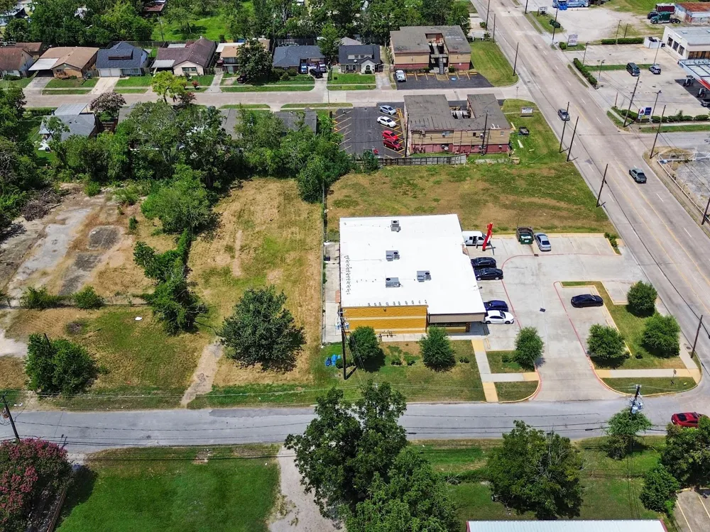 2810 Preston Ave Drive Pasadena, TX 77502