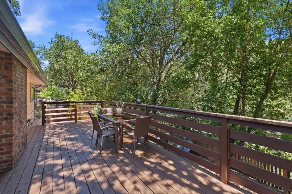 111 Greenview Drive Boulder Creek, CA 95006