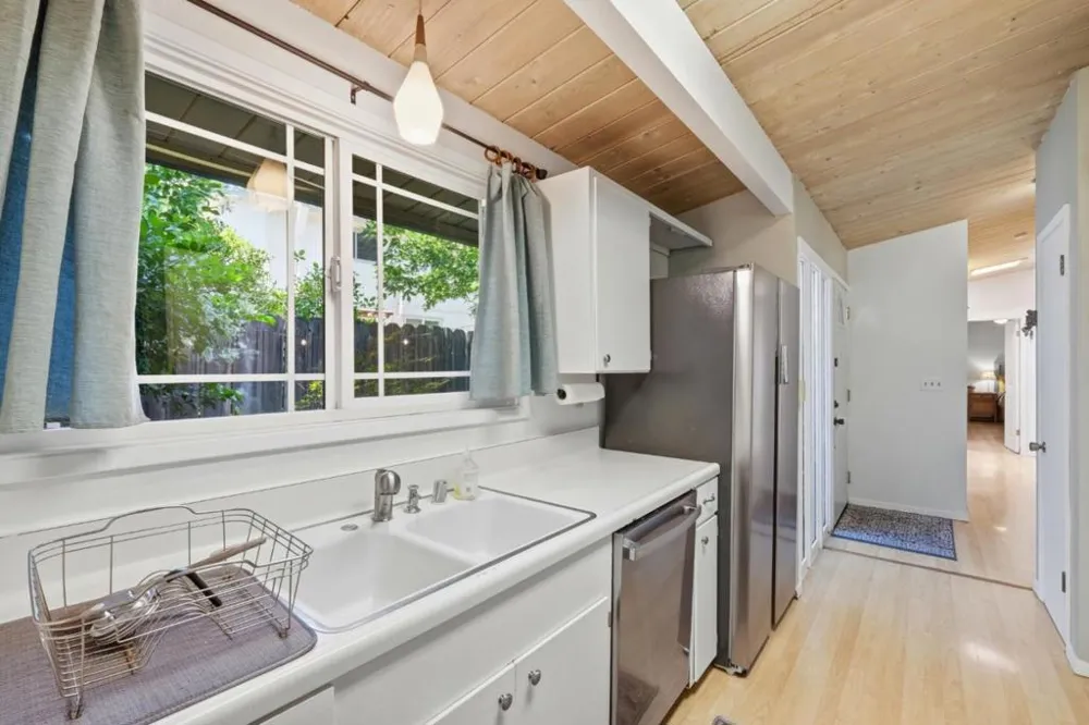 111 Greenview Drive Boulder Creek, CA 95006
