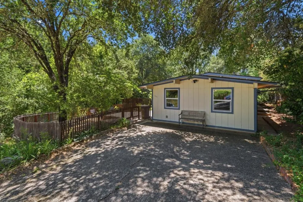 111 Greenview Drive Boulder Creek, CA 95006