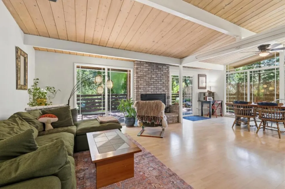 111 Greenview Drive Boulder Creek, CA 95006