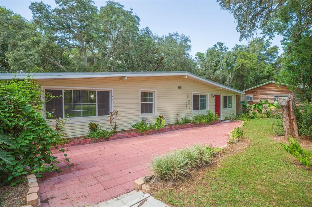 5431 TOWER STREET Dade City, FL 33523
