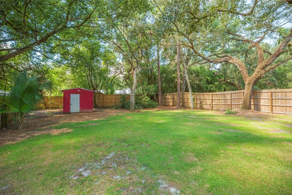 5431 TOWER STREET Dade City, FL 33523