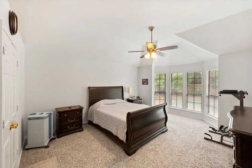 4137 Mapleridge Drive Grapevine, TX 76051