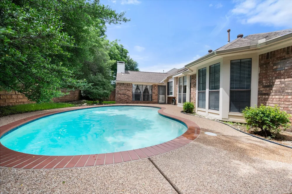 4137 Mapleridge Drive Grapevine, TX 76051
