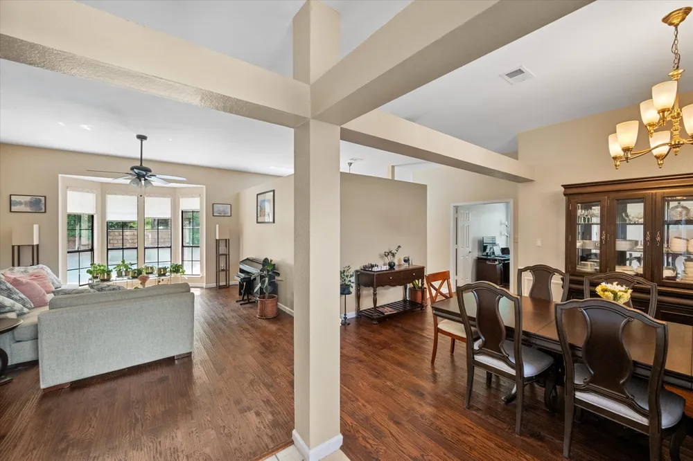 4137 Mapleridge Drive Grapevine, TX 76051