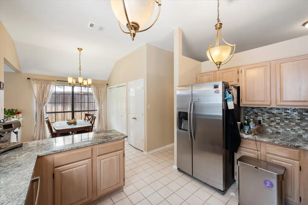 4137 Mapleridge Drive Grapevine, TX 76051