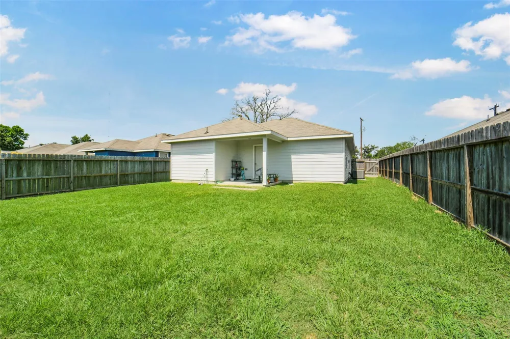 1620 23rd Street Hempstead, TX 77445