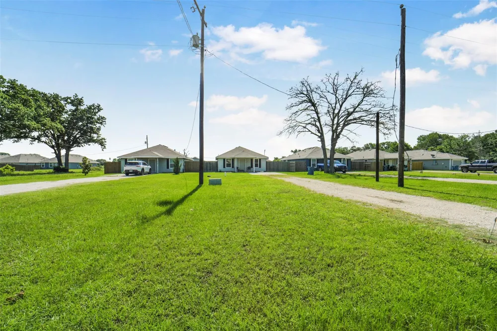 1620 23rd Street Hempstead, TX 77445