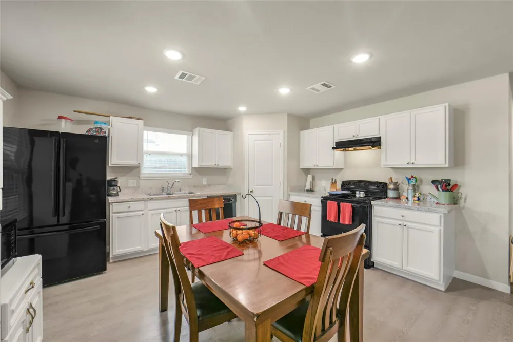 1620 23rd Street Hempstead, TX 77445