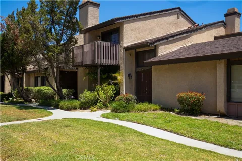 8430 Winnetka Avenue #20