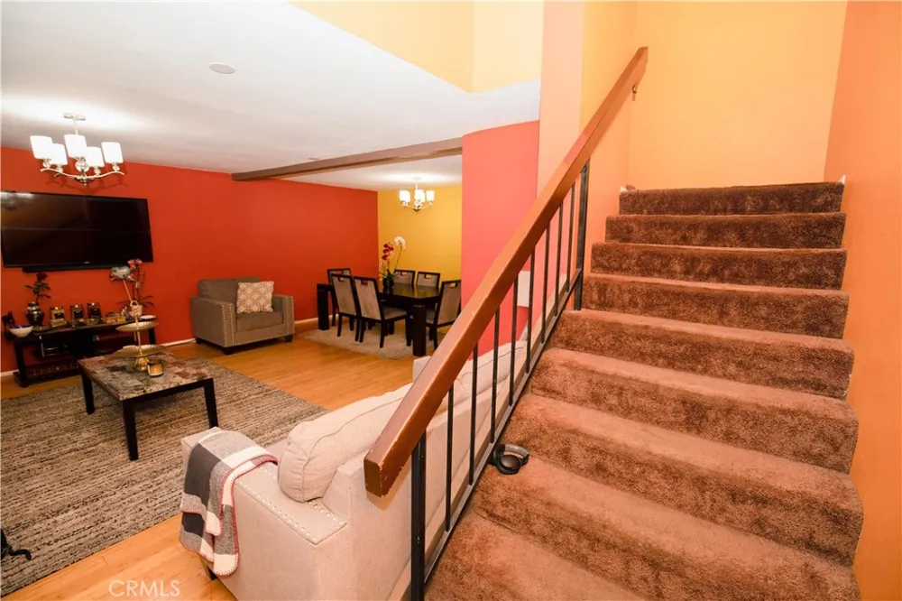 8430 Winnetka Avenue #20 Winnetka, CA 91306