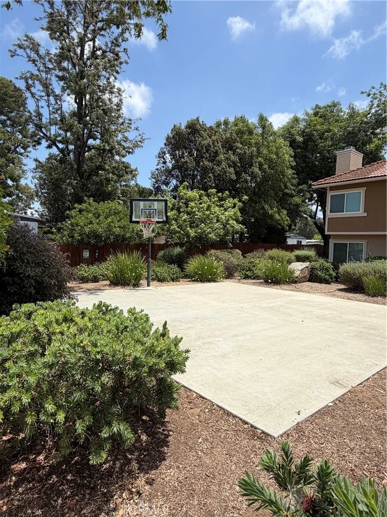 10730 Holly Meadows #B Santee, CA 92071