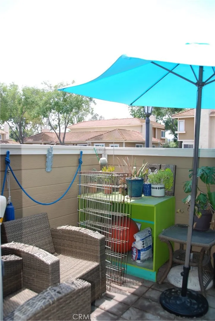 10730 Holly Meadows #B Santee, CA 92071
