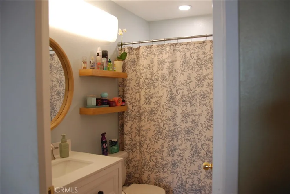 10730 Holly Meadows #B Santee, CA 92071
