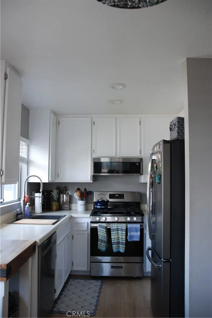 10730 Holly Meadows #B Santee, CA 92071