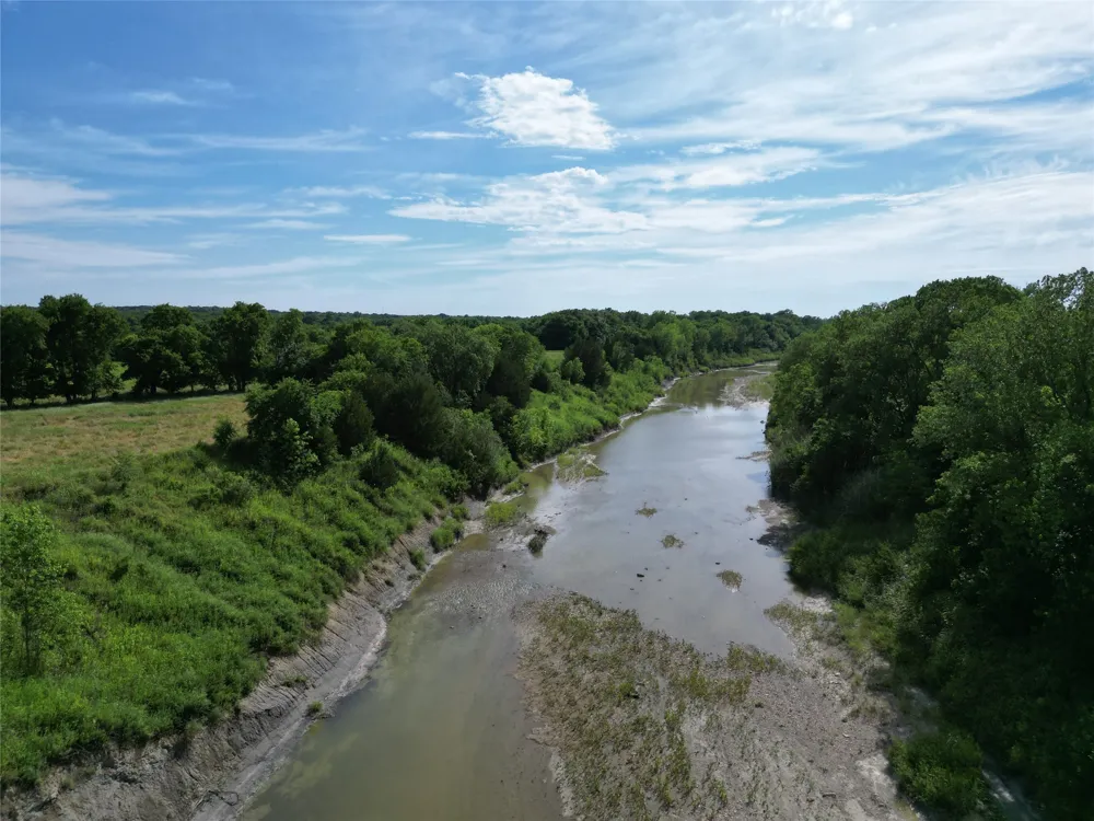 57 CR 3505 Pecan Gap, TX 75469