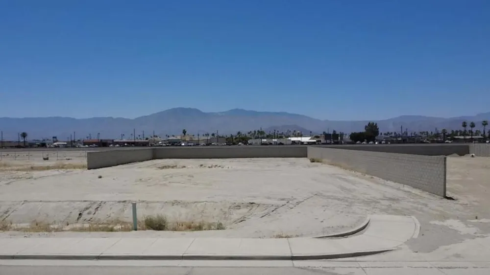 46157 Commerce Street Indio, CA 92201