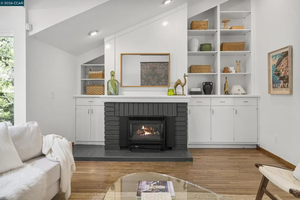 28 Curlew Way Novato, CA 94949