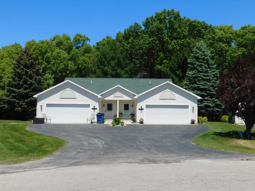 1774 Pine Ridge Drive Manistee, MI 49660
