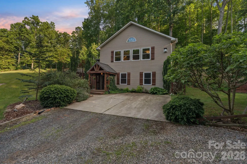 9870 Harvest Lane Davidson, NC 28036