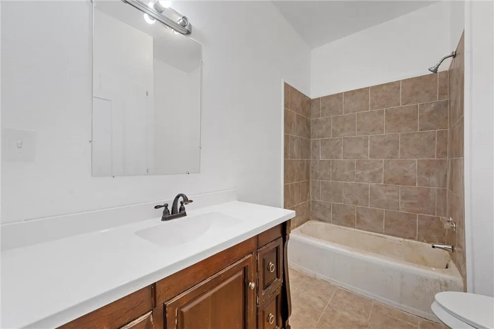 433 Chambers Street Marlin, TX 76661