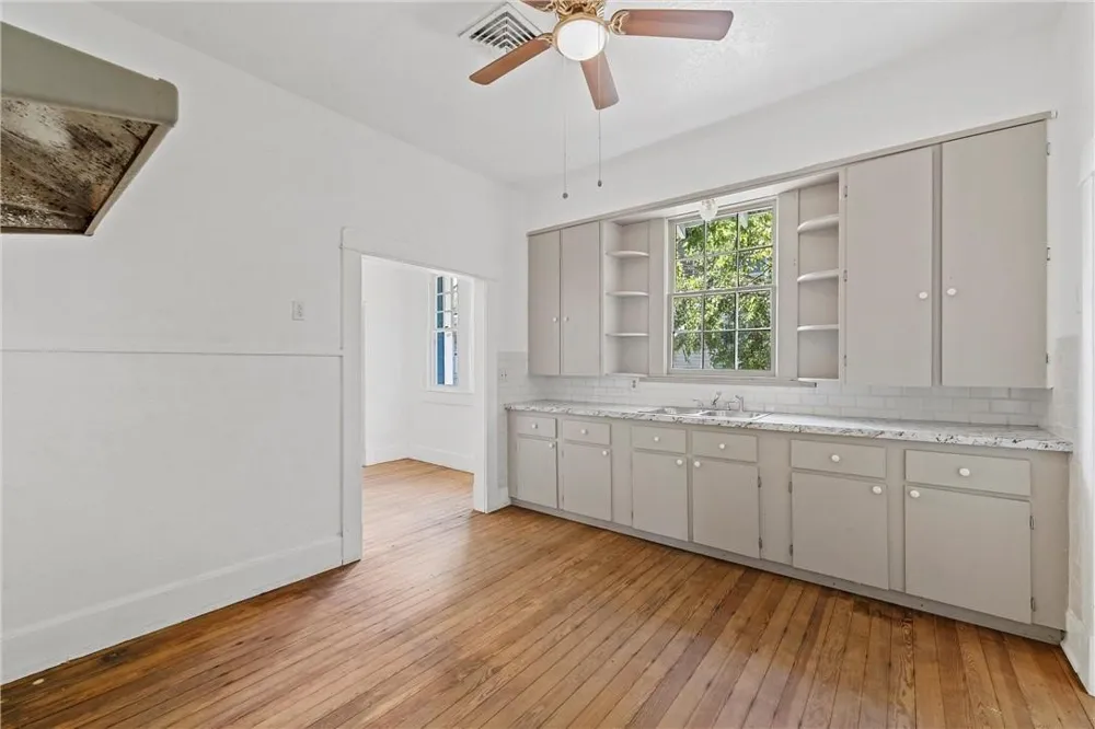 433 Chambers Street Marlin, TX 76661
