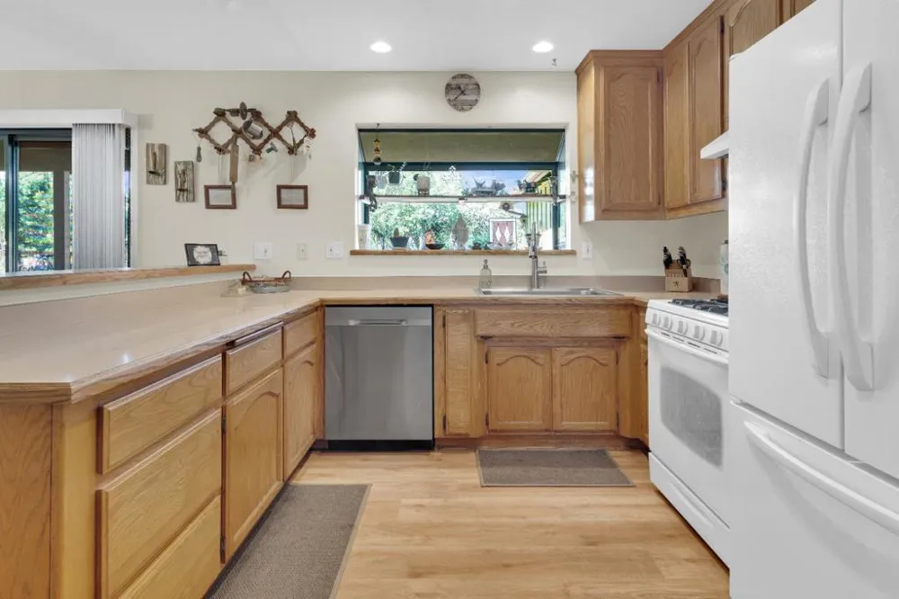 60951 Argyle Road King City, CA 93930