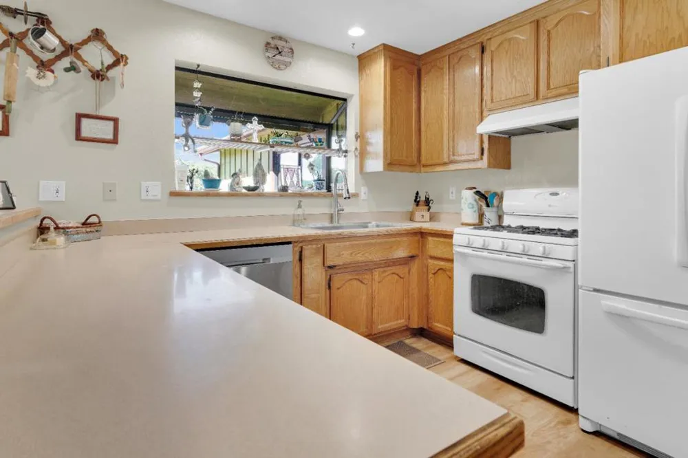 60951 Argyle Road King City, CA 93930