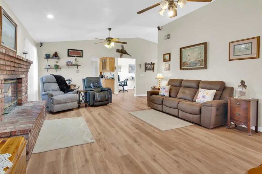 60951 Argyle Road King City, CA 93930