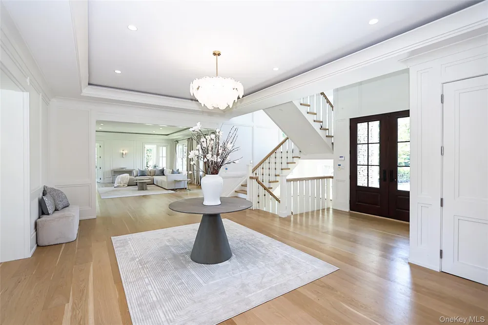 2 Pheasant Run Kings Point, NY 11024