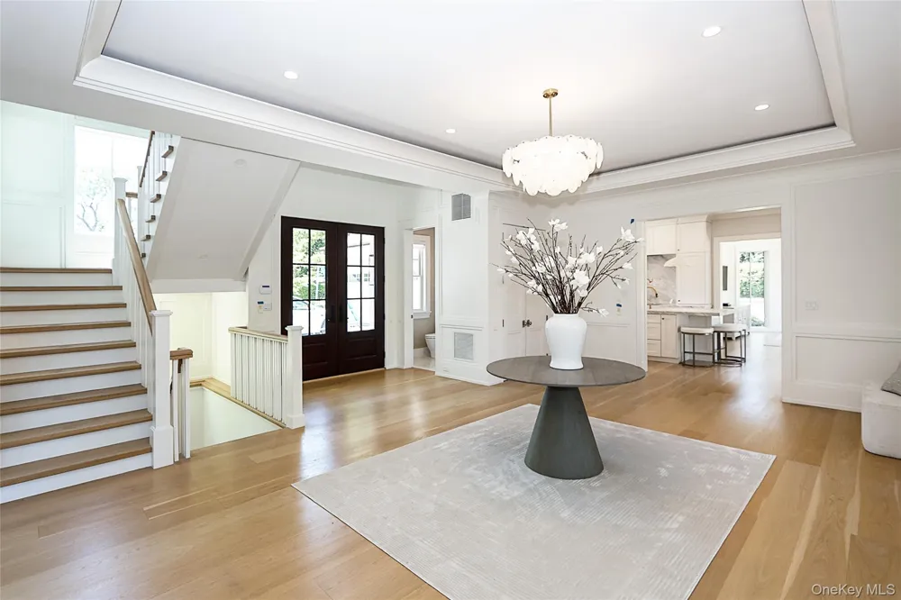 2 Pheasant Run Kings Point, NY 11024