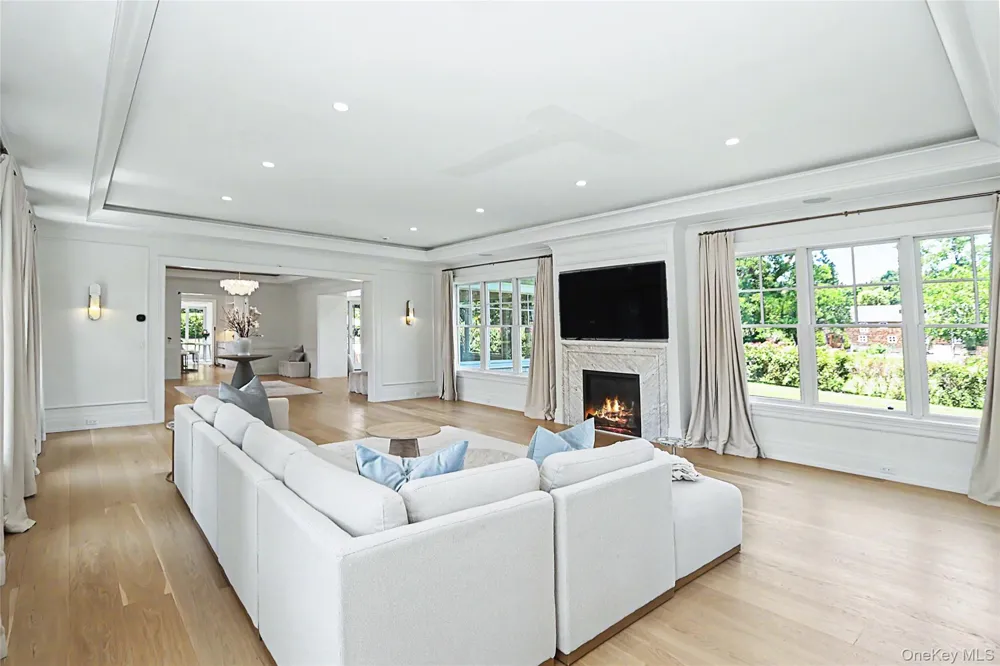 2 Pheasant Run Kings Point, NY 11024