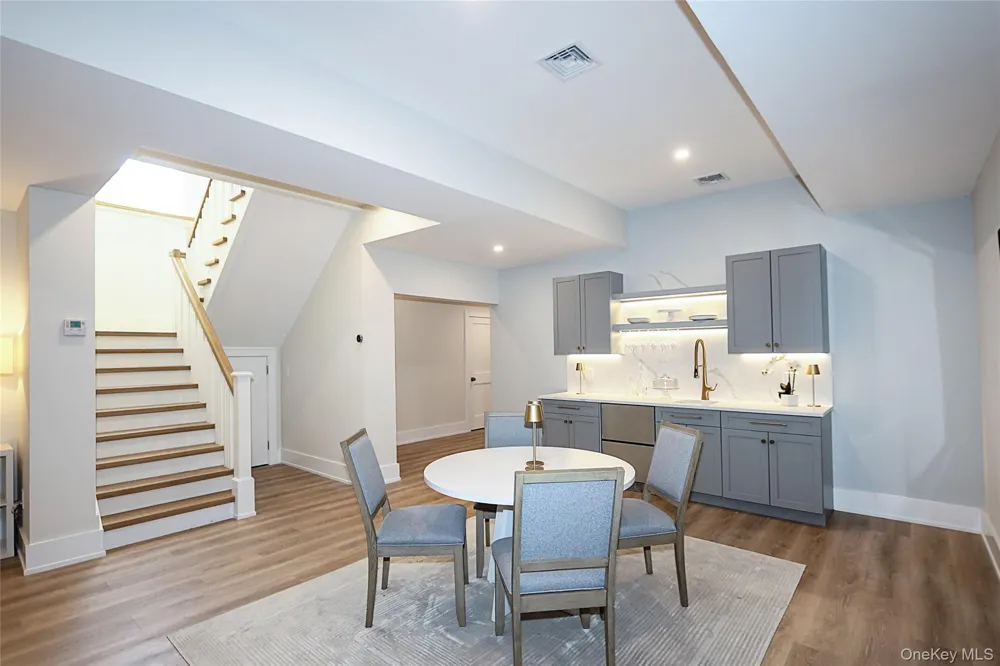 2 Pheasant Run Kings Point, NY 11024