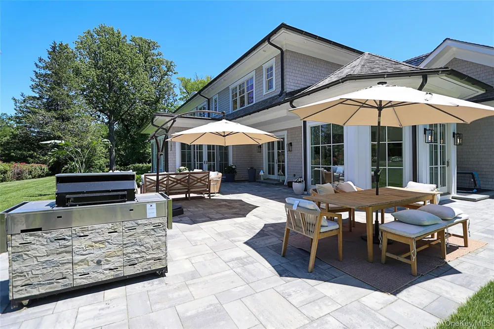 2 Pheasant Run Kings Point, NY 11024