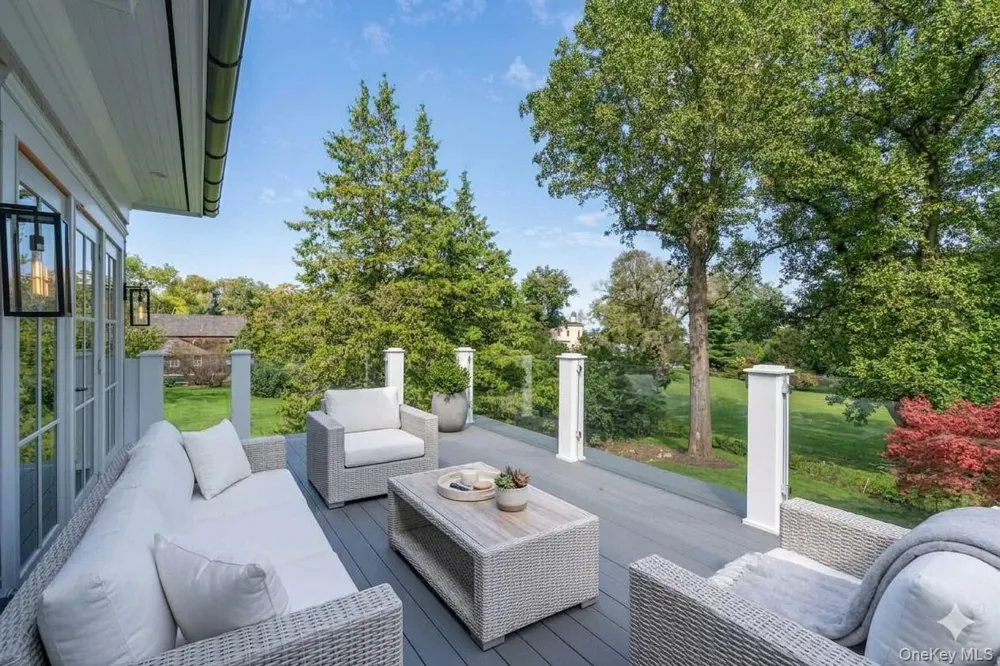 2 Pheasant Run Kings Point, NY 11024