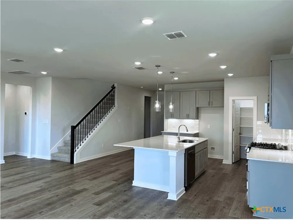 5424 San Pietro Drive Austin, TX 78747